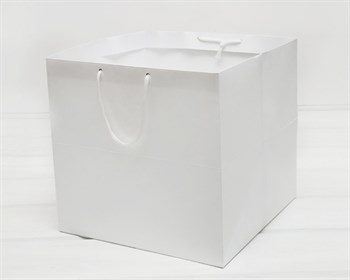 Пакет бумажный, 36х36х29 см, с широким дном и ручками, белый У0703044 - фото 12933