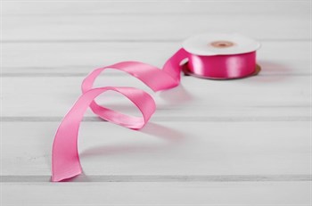 Лента атласная, 24 мм, ярко-розовая, 27 м У0510014-Б - фото 14110