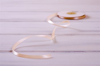 Лента атласная, 6 мм, светло-персиковая, 1 м У0520034 - фото 9109