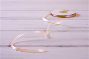 Лента атласная, 6 мм, светло-персиковая, 27 м У0520034-Б